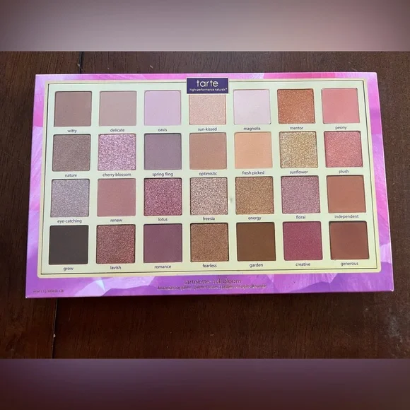 Tarte Tartelette Full Bloom Amazonian Clay Palette - Picture 2 of 8